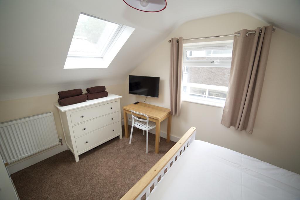 Bristol Serviced Lets - 152/154 Bath Road Room photo